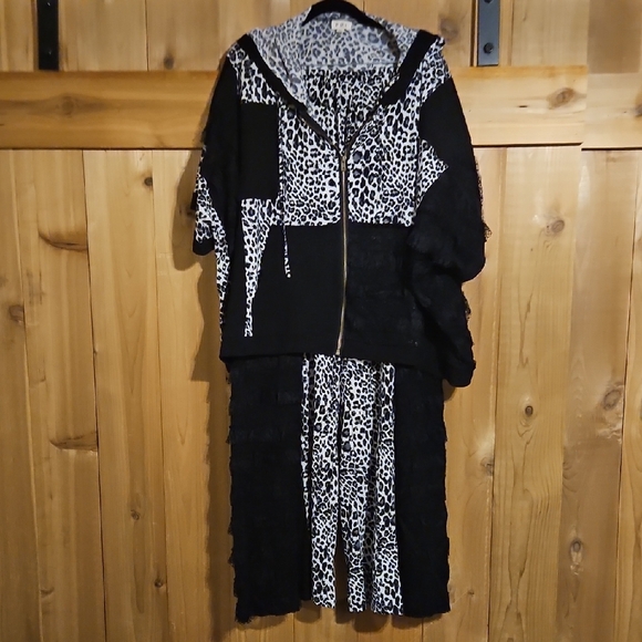 POL Pants - POL Black and White Leopard Print Pantsuit